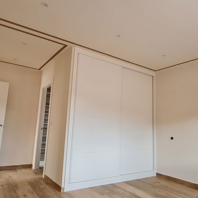 Pintura y Decoración Antón Díez habitación blanca